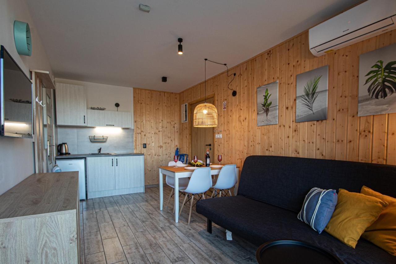 Domki I Apartamenty Al Mare เชียโนเซตี ภายนอก รูปภาพ